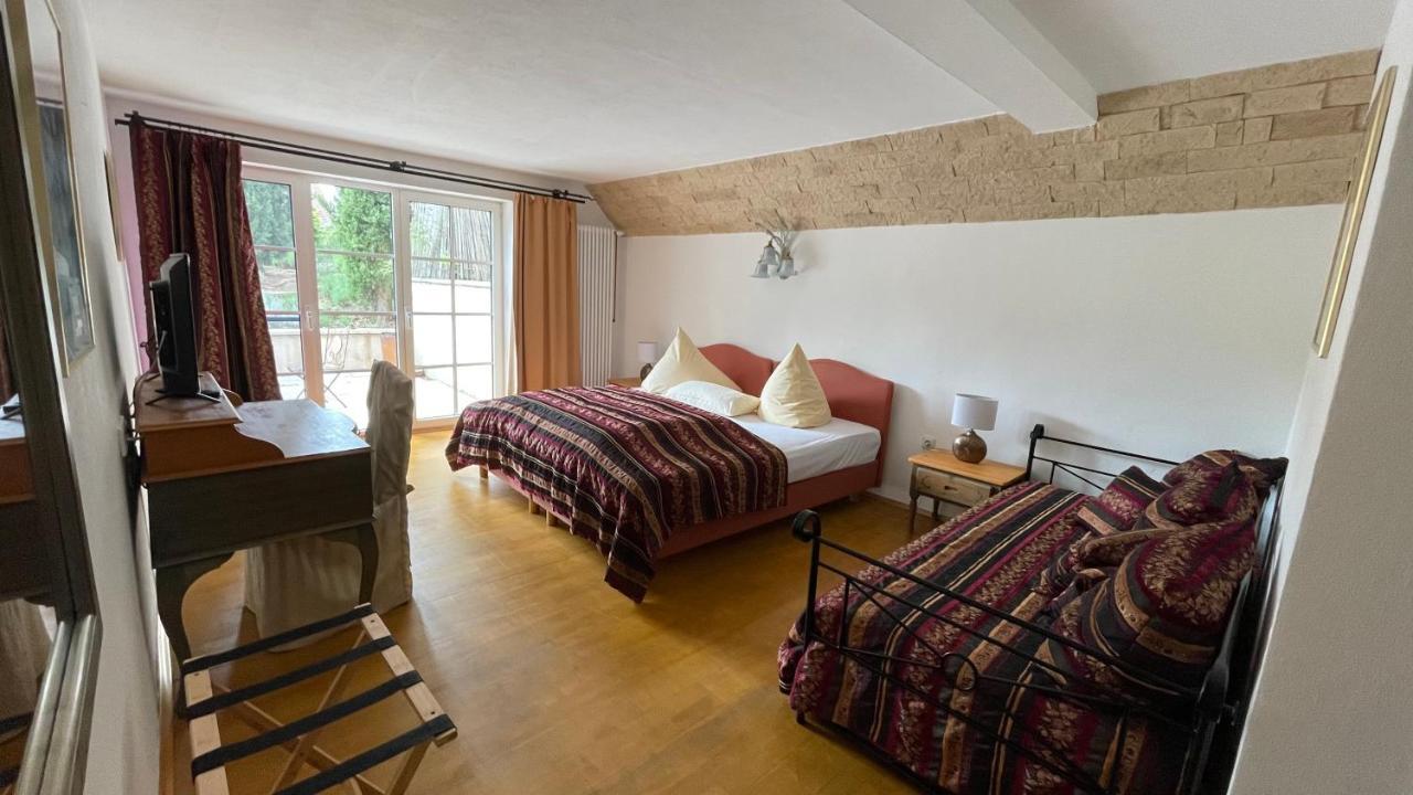 Gaestehaus Eschment Bissersheim Bagian luar foto