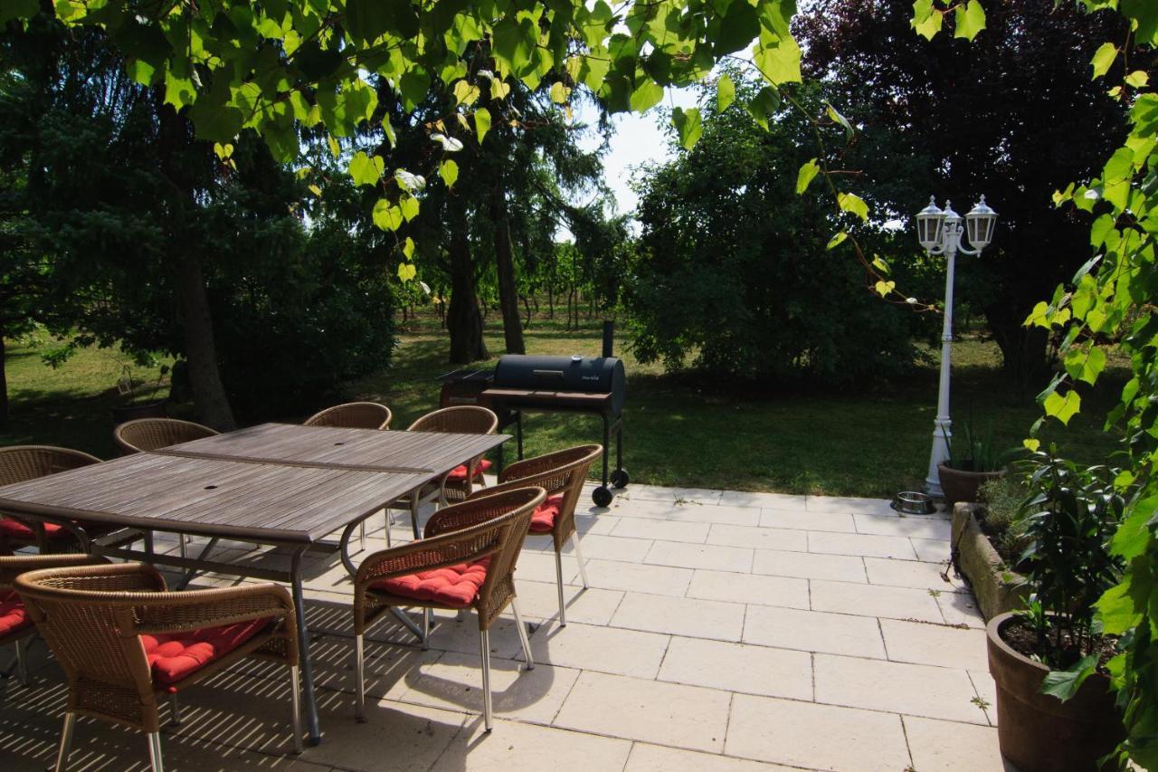 Gaestehaus Eschment Bissersheim Bagian luar foto